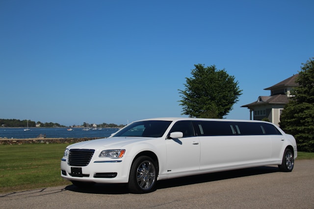 Toronto Limo Service Niagara Limo Service Brampton Party Bus